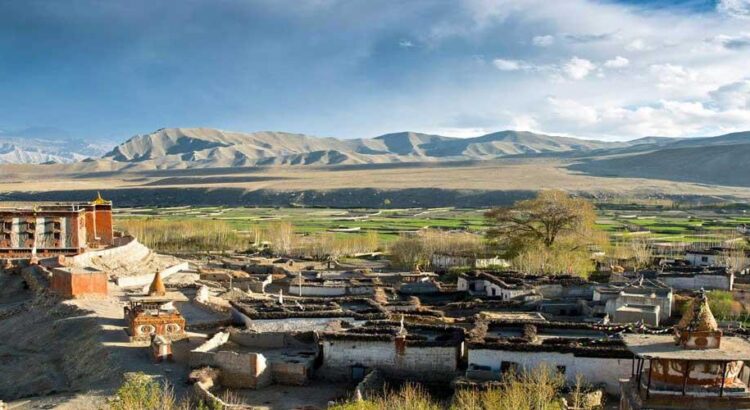 14日間のアッパーマスタングトレッキング